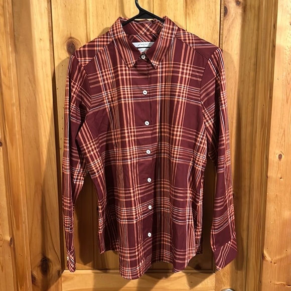 Foxcroft NYC Heritage Non Iron Button Down - Picture 1 of 5